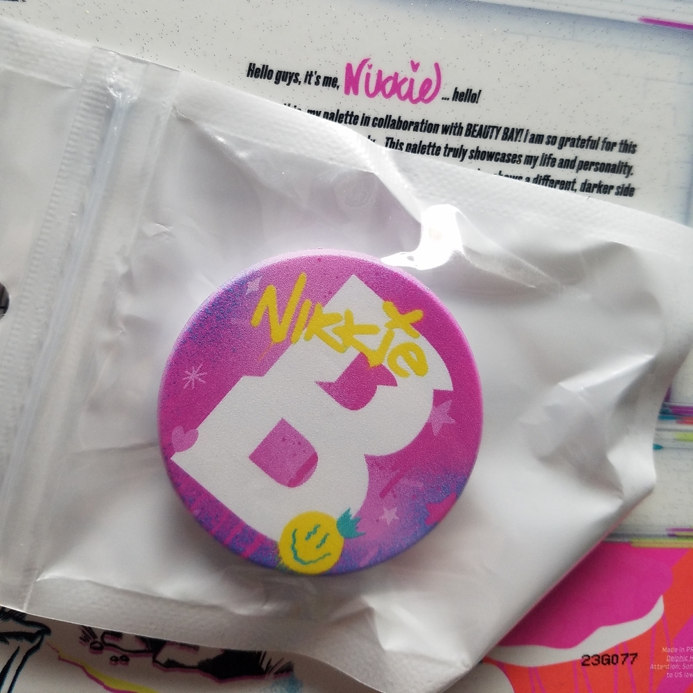 Beautybay x Nikkietutorials Popsocket